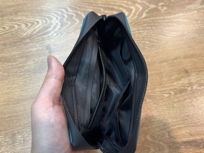 Peloton de Paris Waterproof Cycling Wallet