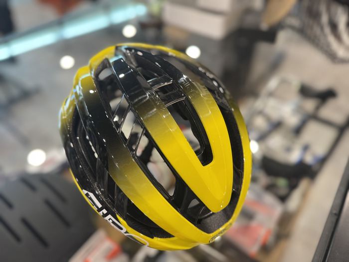 giro-aries-helmet-teamvisma-canyon-sram-zondacrypto