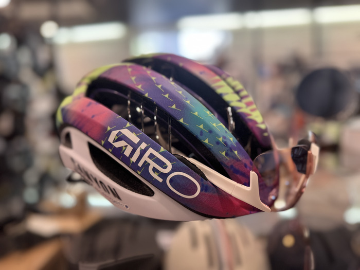 giro-aries-helmet-teamvisma-canyon-sram-zondacrypto