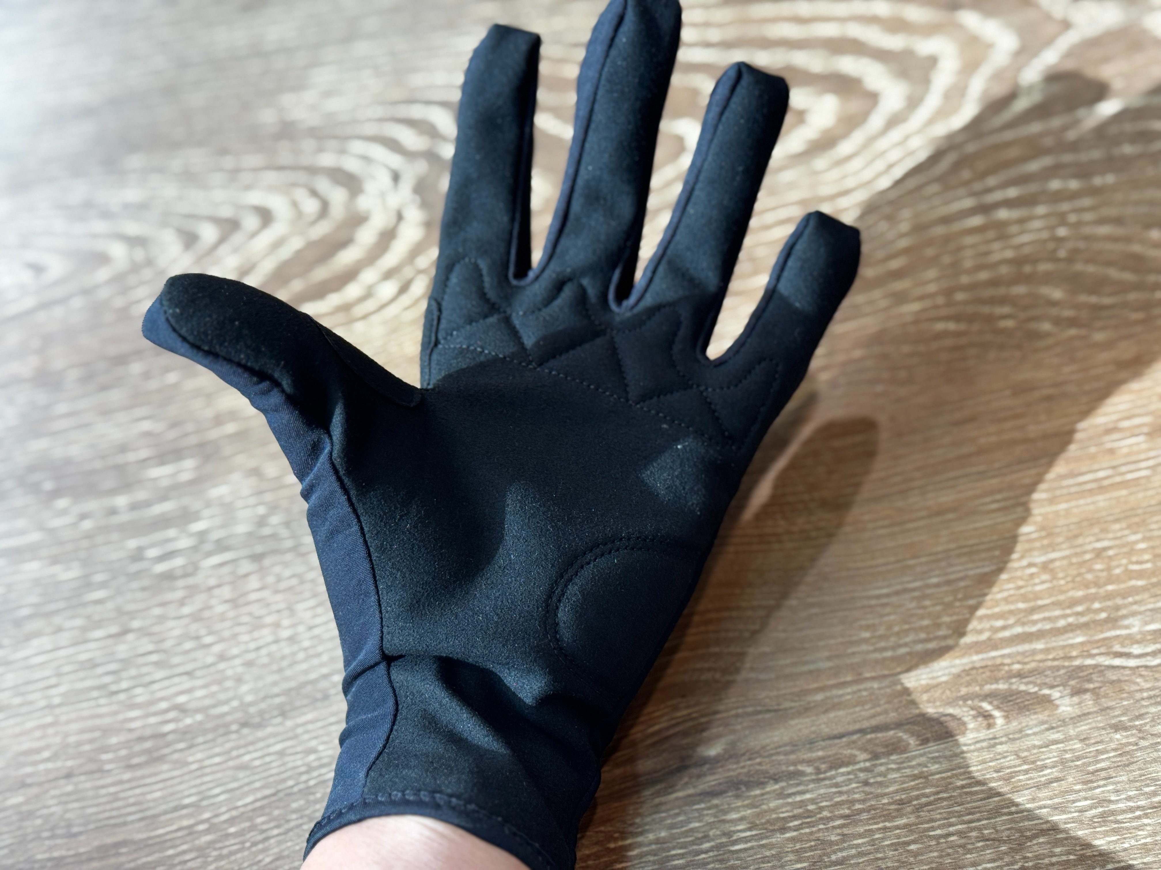 春秋グローブ　25aw