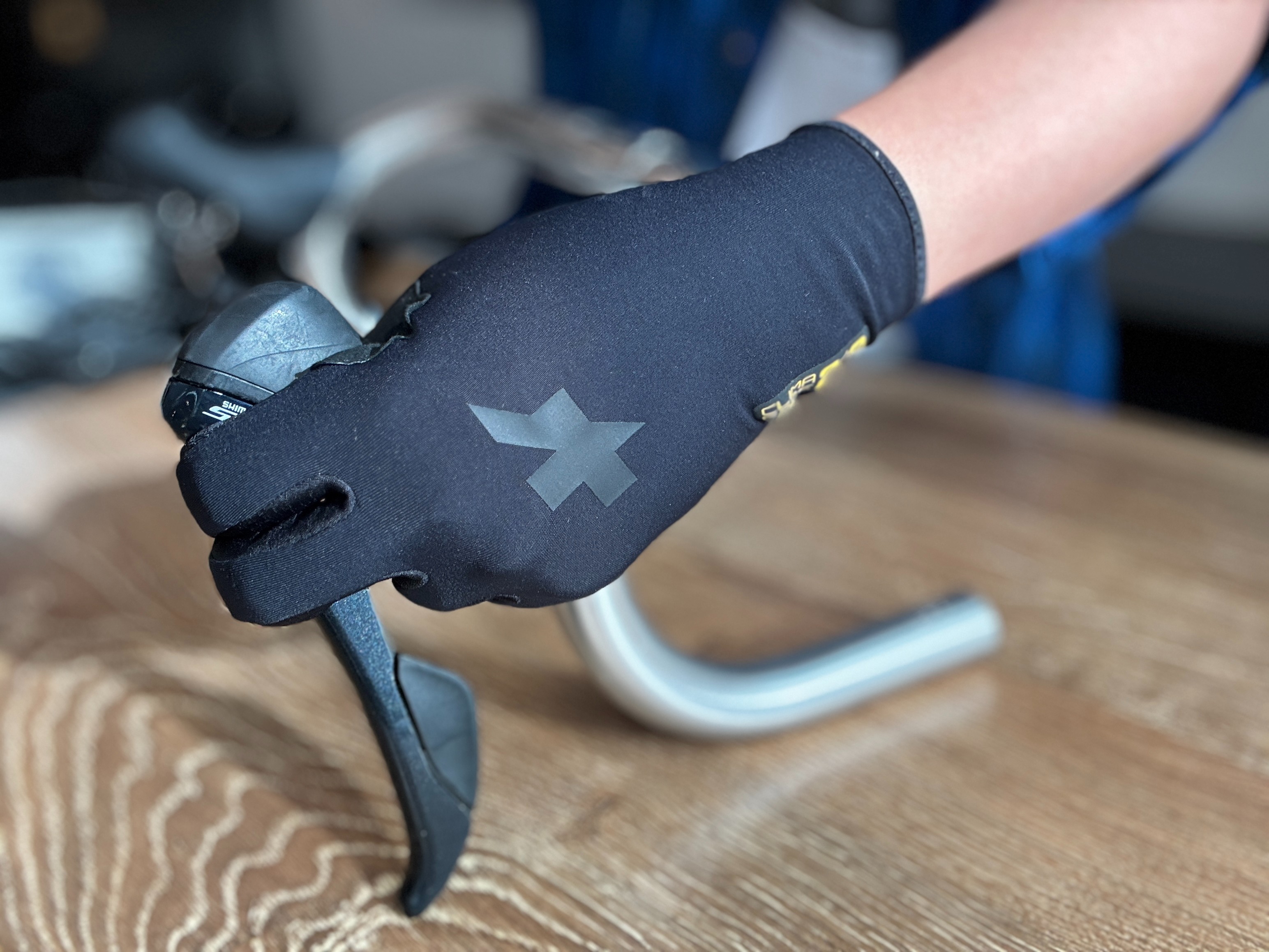 春秋グローブ　25aw