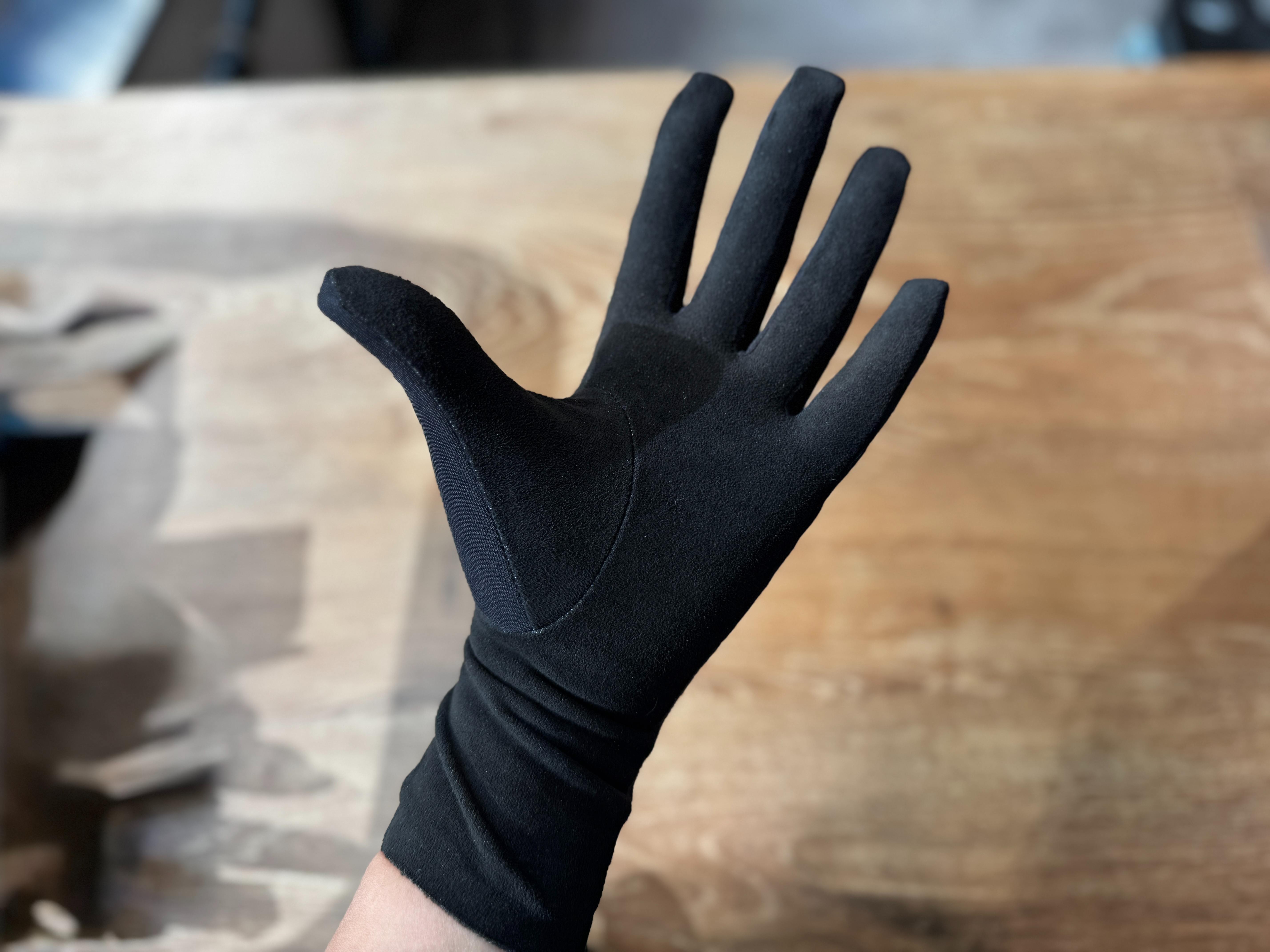 春秋グローブ　25aw