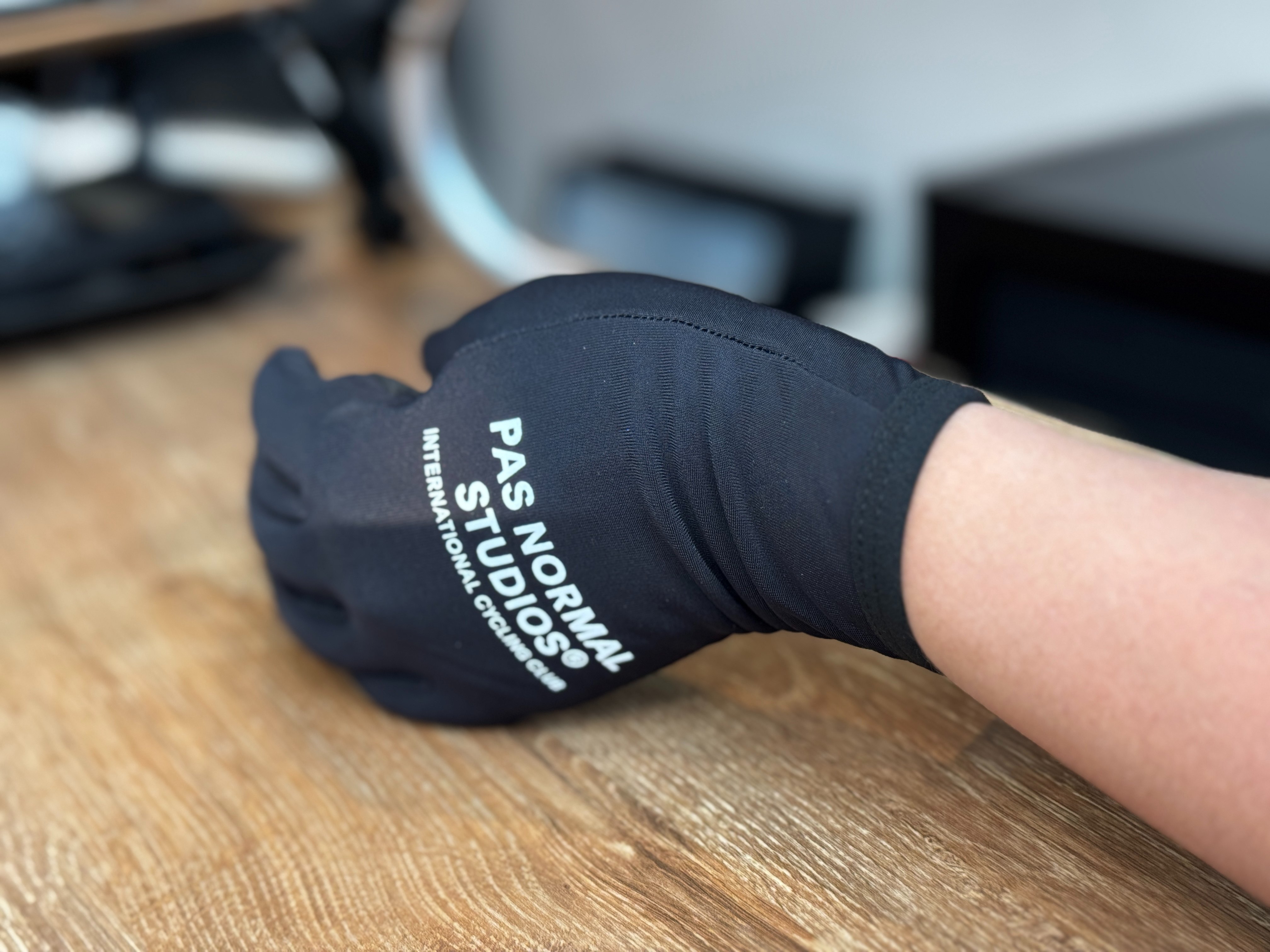 春秋グローブ　25aw