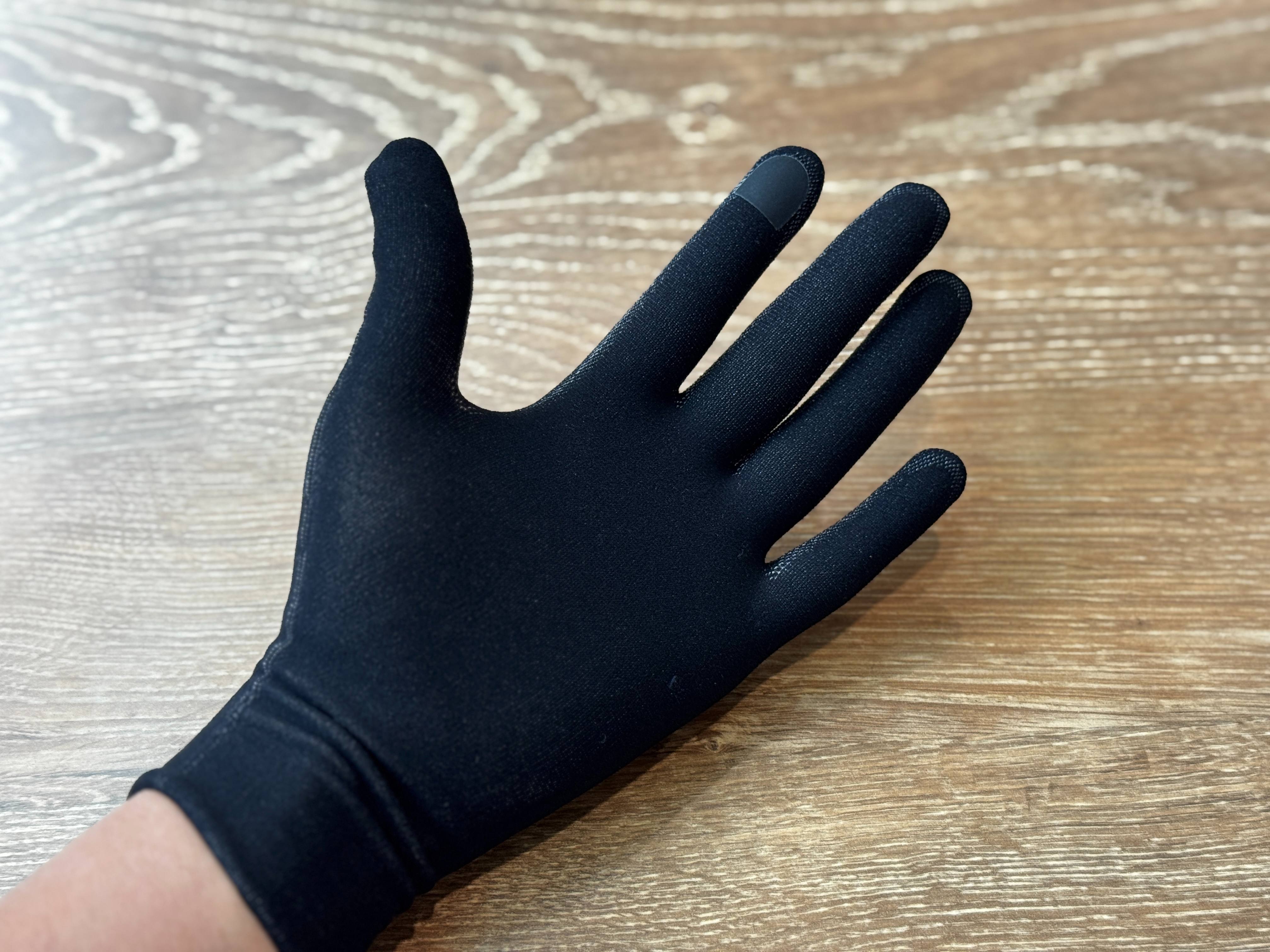 春秋グローブ　25aw