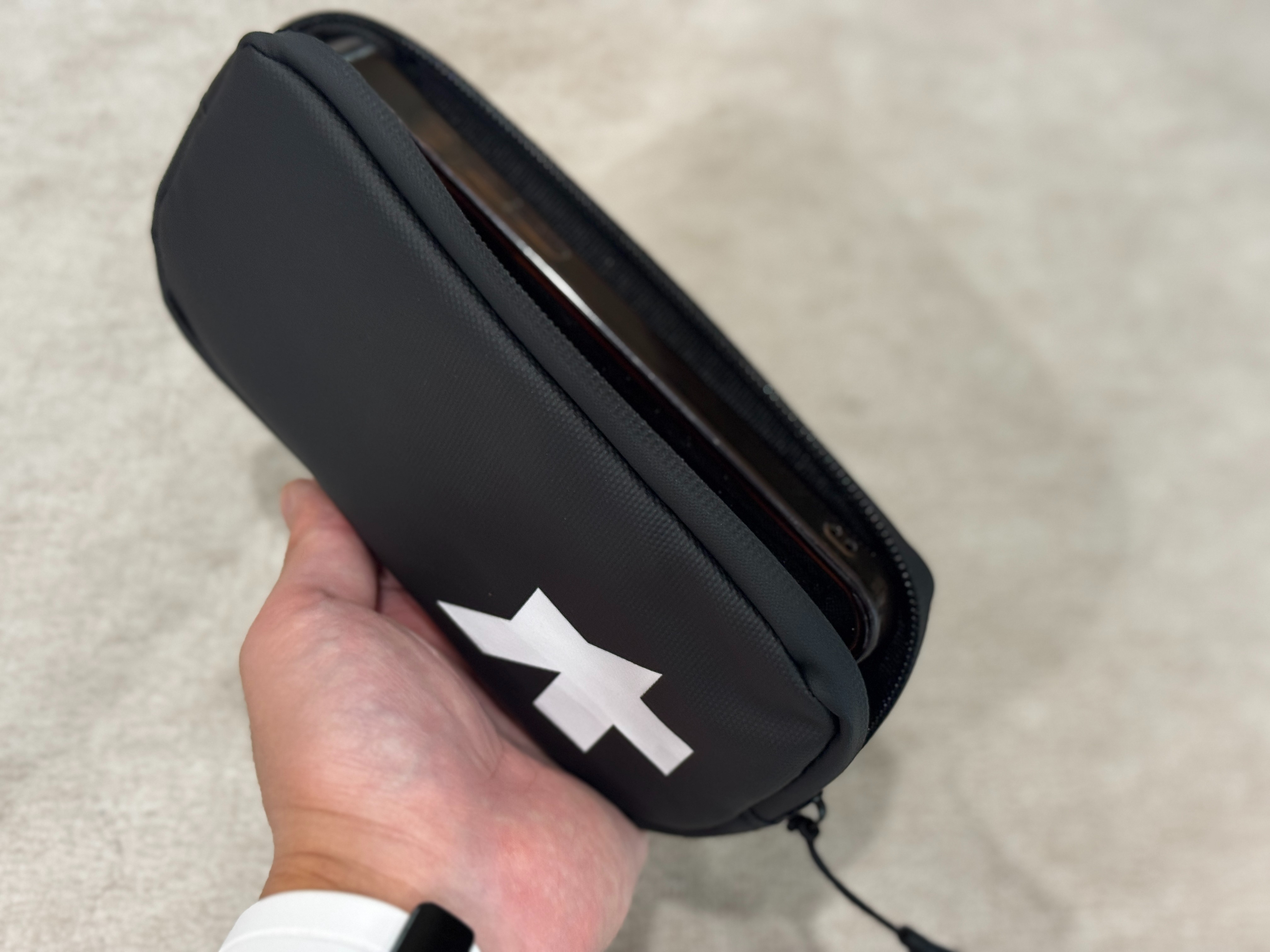 ASSOS baggicase 25aw