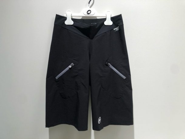 TRAIL Cargo Shorts T3, blackSeries » ASSOS Of Switzerland