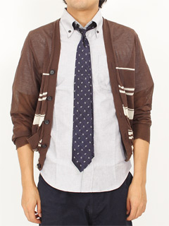 Silk Casual Paisley Necktie: Navy Silk Casual Paisley Necktie: Navy