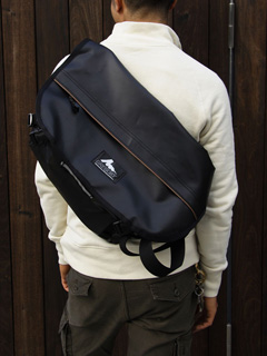 Messenger ST: Black / Black Messenger ST: Black / Black