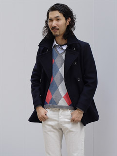 Tabloid News 12-gauge Wool Argyle V-neck Sweater: Grey