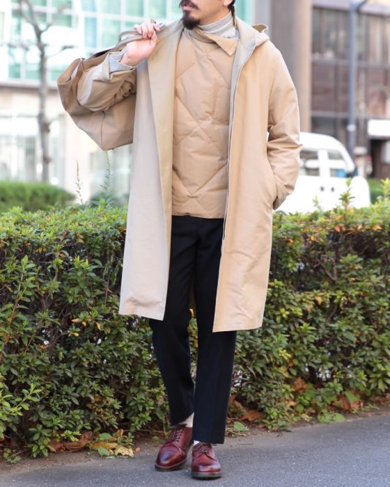 Auralee Finx Double Cloth Hooded Coat A6SC01FD: Navy / Black Auralee Finx Double Cloth Hooded Coat A6SC01FD: Navy / Black