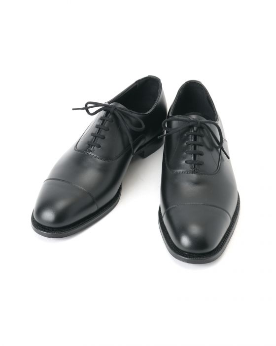 Geoffrey: Black Geoffrey: Black