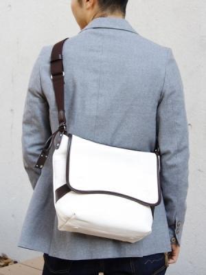 HERGOPOCH（エルゴポック） HERGOPOCH キップレザーメッセンジャーバッグ