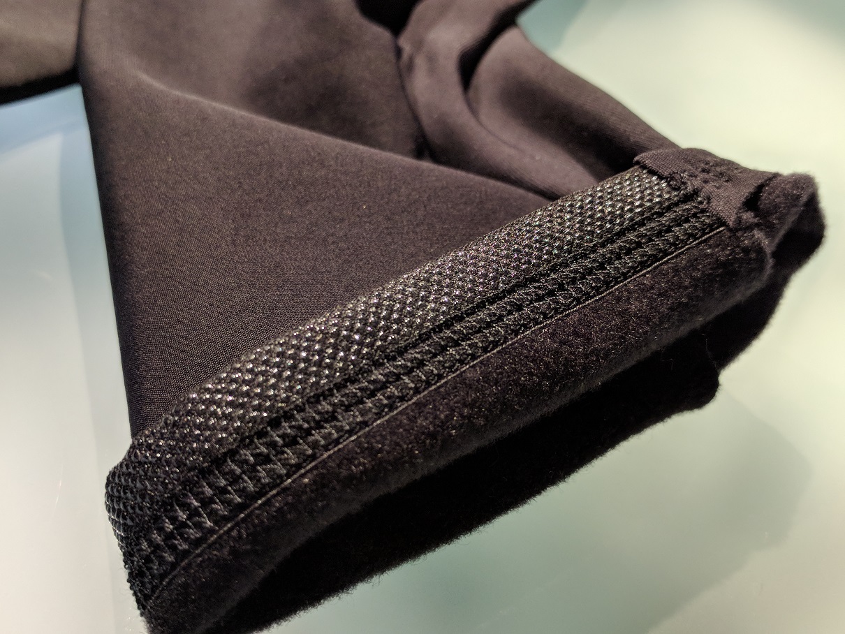 ビブニッカーが地味に新しくなってるみたい… - ASSOS PROSHOP TOKYO