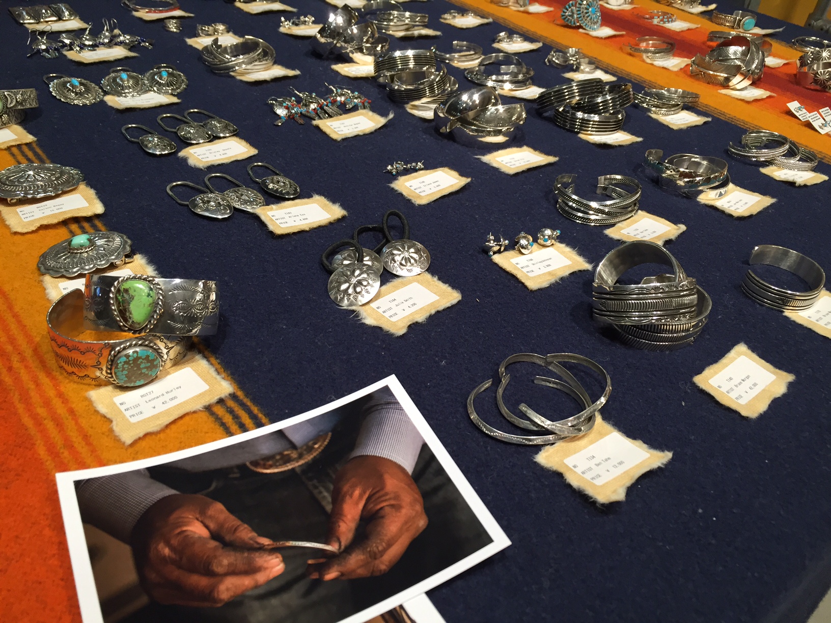 NAVAJO Sussell Sam ナバホ ラッセルサム作 シルバー バングル NAVAJO Sussell Sam ナバホ ラッセルサム作 シルバー バングル INDIAN