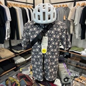 ロードバイクに必須なアイテム選び！初めてのヘルメットはこうやって選ぶ。
