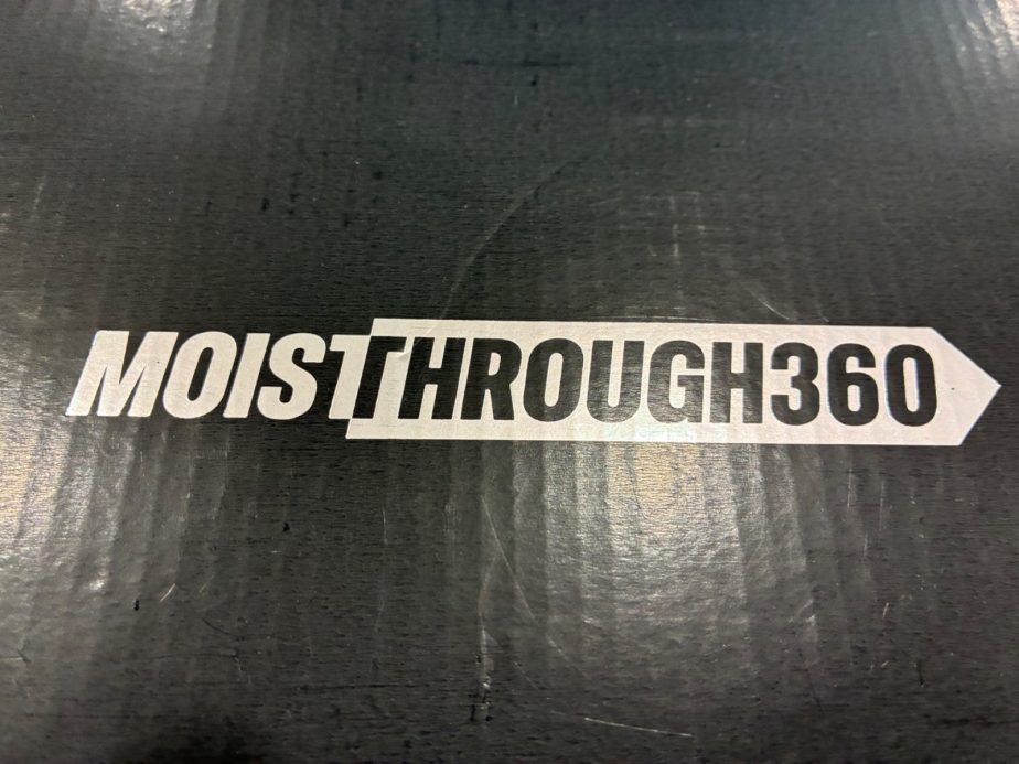 今１番アツいスニーカーブランドMOISTHROUGH 360（モイスルー360）再入荷！３か月愛用した感想も