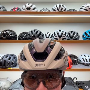 2026年に自転車ユーザー・サイクリストが買うべきアイテムはヘルメット!?