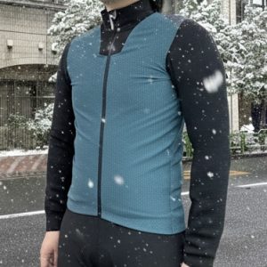 真冬に逆戻りした2月。真冬のウェアなら絶対コレ、ASSOS最強の防寒武装