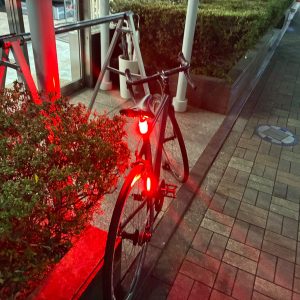 【知らないと青切符？】リアライト、“点滅だけ”はアウトです【2026年4月】