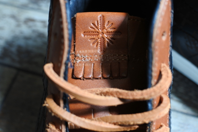 【週末セール】ブルックス Brooks SWIFT VANS Vault Brooks & Vans pair up for Vault collection of shoes & bags