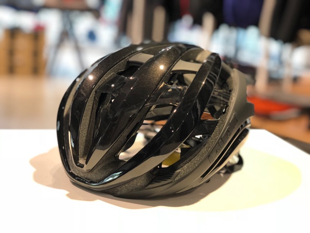 GIROのハイエンドヘルメット、入手事情（副題：てんちょうにっき