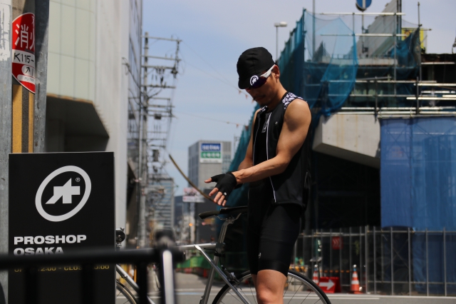 Assos サイクルジャージ Sサイズ ノースリーブ ASSOSの隠れ人気アイテムは、オフロードもオンロードもこなす