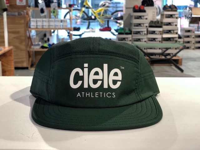 【新品未使用】ciele athletics メッシュキャップ シエル Ciele Athletics(シエル アスレティックス)から、新作キャップが