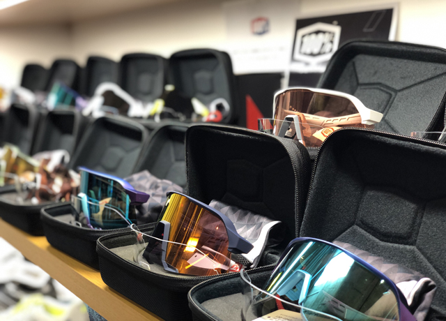 100%（ハンドレッドパーセント）の自転車用サングラス、代表6モデルを