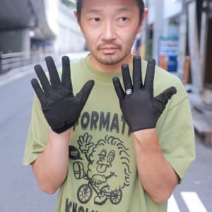 思い込みかも？！夏のロングフィンガーグローブ。