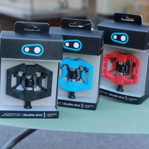 ビンディングシューズとスニーカー、どっちもOKのハイブリットペダル