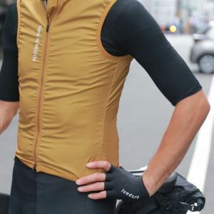 【初心者にもおすすめ】サイクルジレの役割って？ ― 機能性とファッション性を両立する万能アイテム