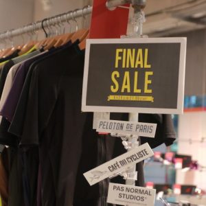30％オフ、40％オフも。ファイナルセールは“早い者勝ち”です
