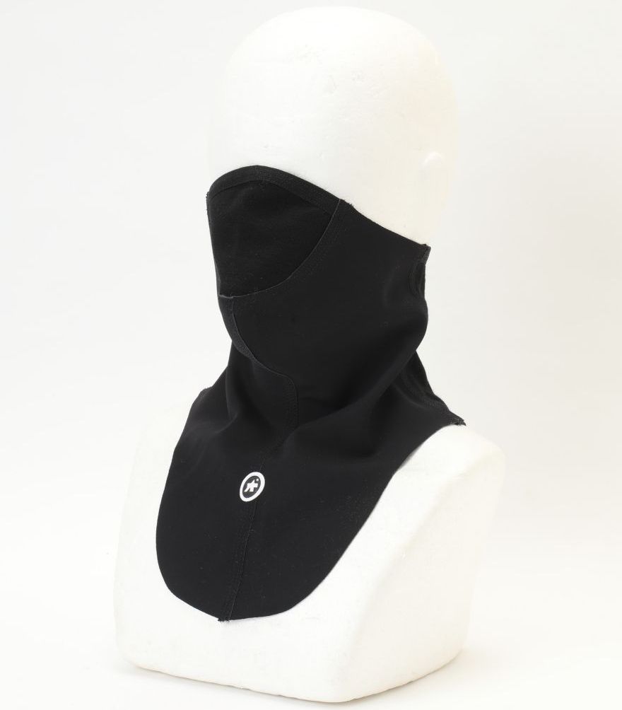 厳冬期前後の非常に頼もしい存在。ネックウォーマー【ASSOSOIRES neck protector winter】