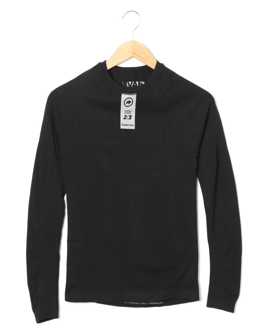 少し気温の高い日に使えるインナー。ロングスリーブベースレイヤー【SKINFOIL Spring/Fall LS Base Layer】