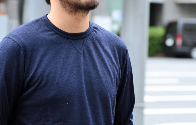昨日はベースレイヤーでも、今日は「主役」となるウールTee。|TOKYOlife
