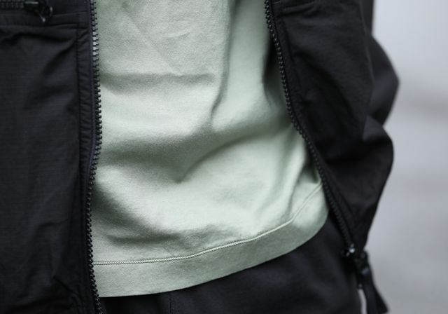 ストーンアイランドのTシャツの生地の寄り