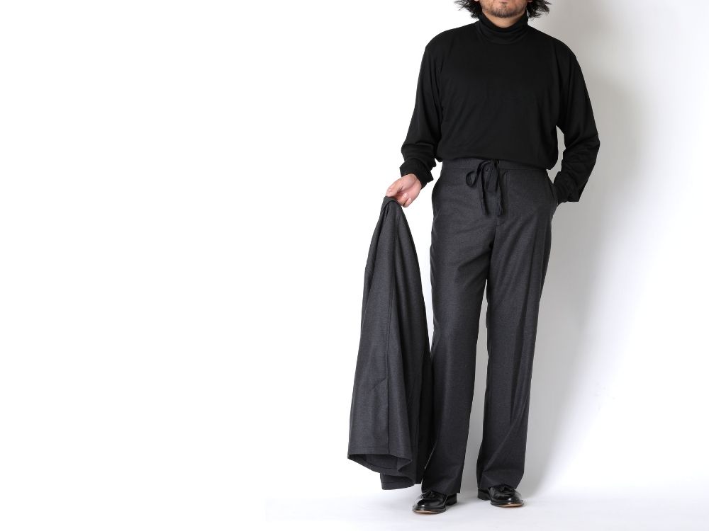 AURALEE(オーラリー)のLUSTER PLAITING L/S HI NECK TEE AURALEE(オーラリー)のLUSTER PLAITING L/S HI NECK TEE