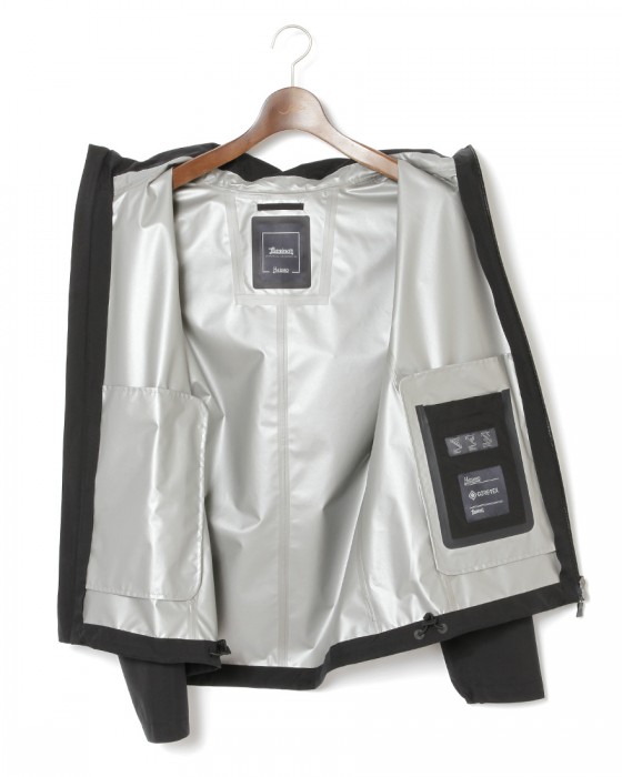 Hernoゴアテックス フーデッドブルゾン【Herno Laminar】16l