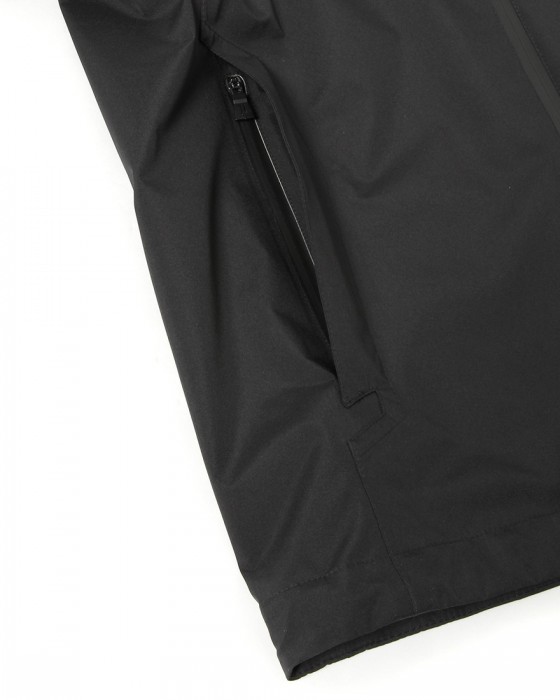 Hernoゴアテックス フーデッドブルゾン【Herno Laminar】21l