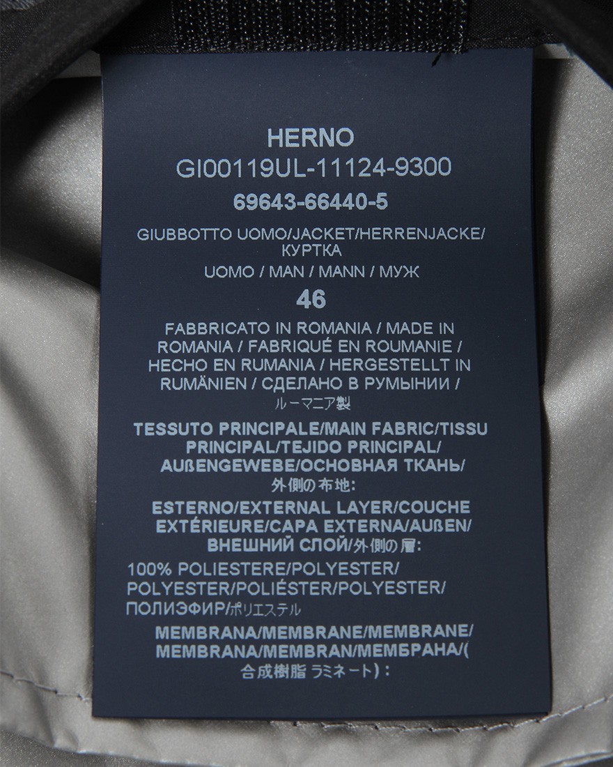 Hernoゴアテックス フーデッドブルゾン【Herno Laminar】29l