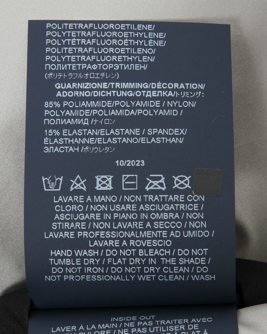 Hernoゴアテックス フーデッドブルゾン【Herno Laminar】30l