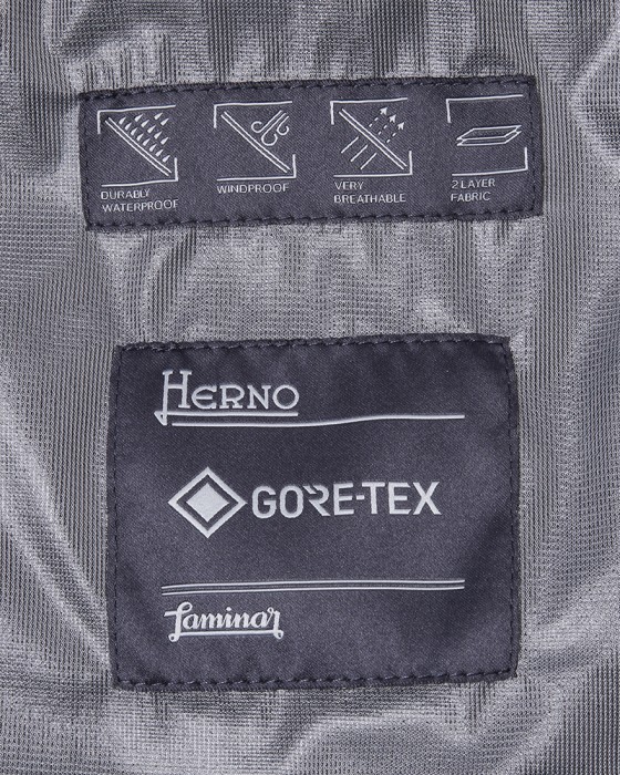 Hernoダウン入りステンカラーコート【Herno Laminar】17l