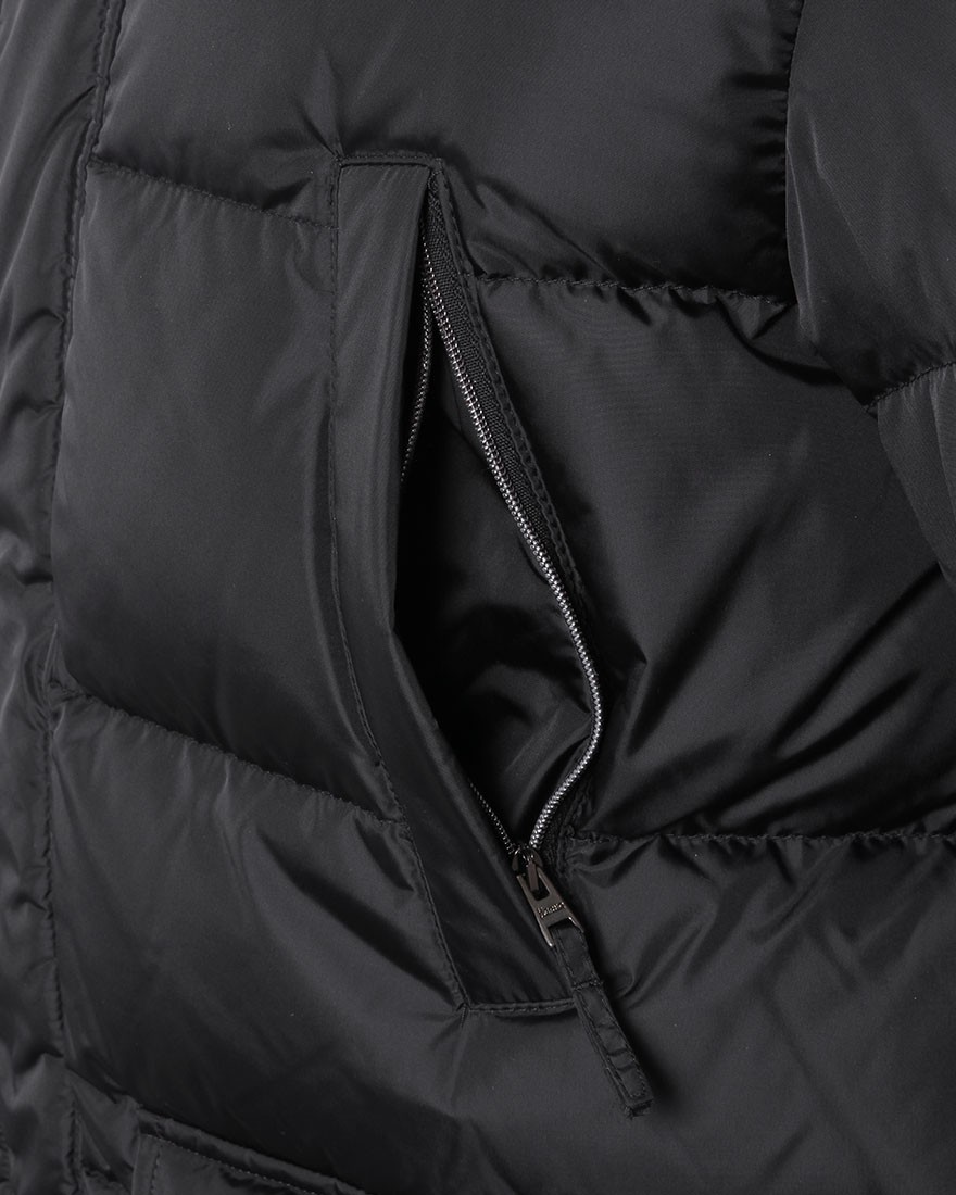 HernoPOLAR TECH ミリタリーダウンブルゾン【Herno】13l