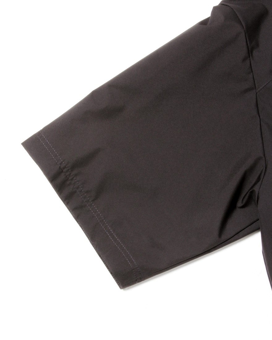 Hernoゴアテックス ショートスリーブアノラック【Herno Laminar】17l