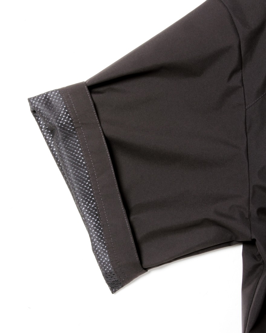 Hernoゴアテックス ショートスリーブアノラック【Herno Laminar】18l