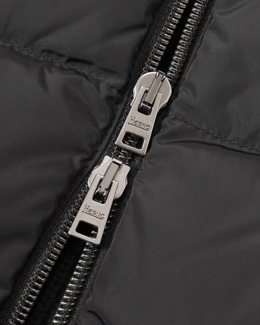 Hernoニットコンビ ダウンジャケット【Herno】09l