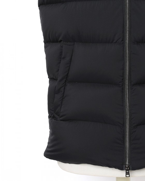 Hernoフーデッド ダウンベスト【Herno】08l