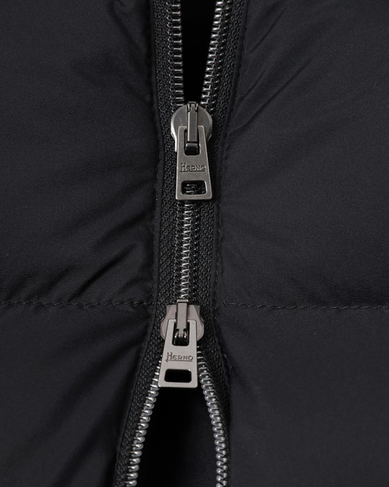 Hernoフーデッド ダウンベスト【Herno】11l