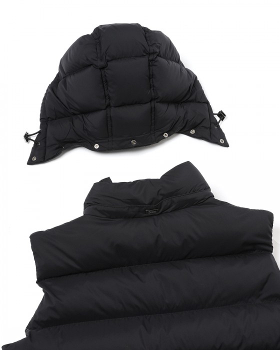 Hernoフーデッド ダウンベスト【Herno】16l