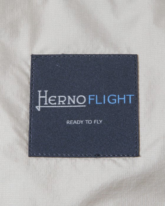 Hernoウルトラライトナイロン フードブルゾン【Herno】15l